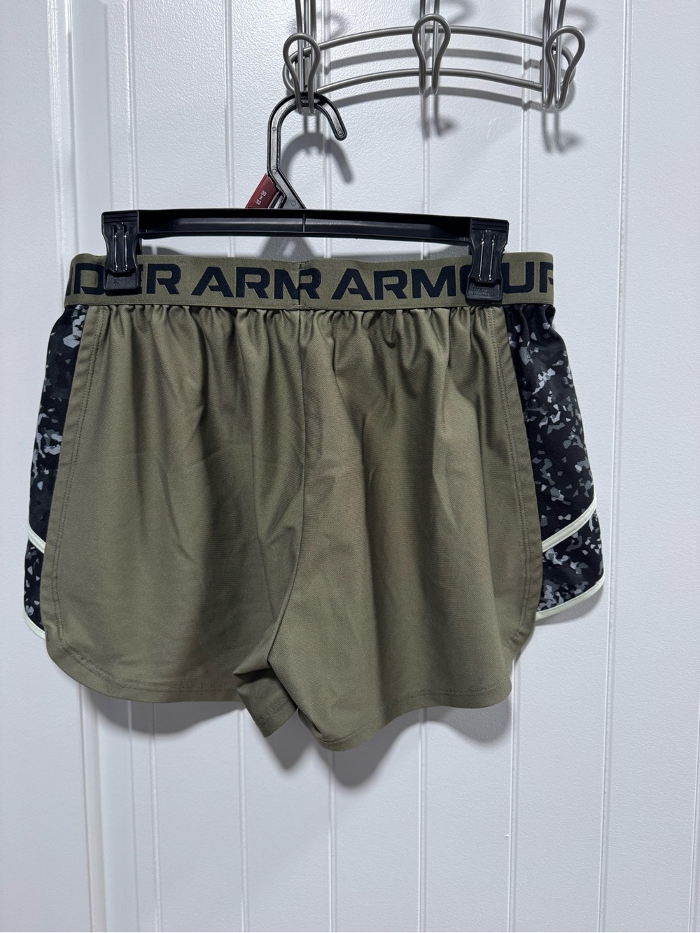 Under Armour Women's Olive Green Athletic Shorts with Black Camo Trim - Picture 2 of 4